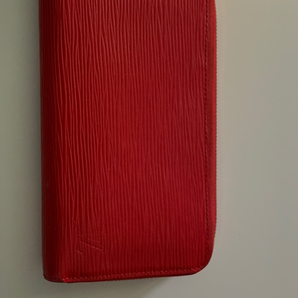 LOUIS VUITTON Rubis Epi Leather Zippy Wallet